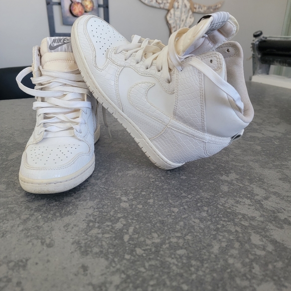 Nike runners - Picture 3 of 4